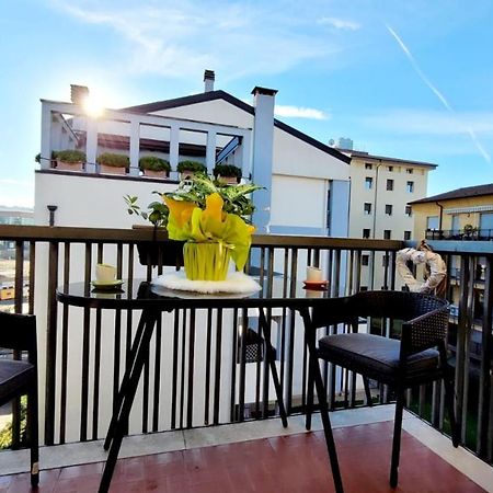Appartamento Vicino Al Centro Adigeo E Fiera Verona Bagian luar foto