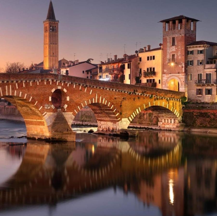 Appartamento Vicino Al Centro Adigeo E Fiera Verona Bagian luar foto
